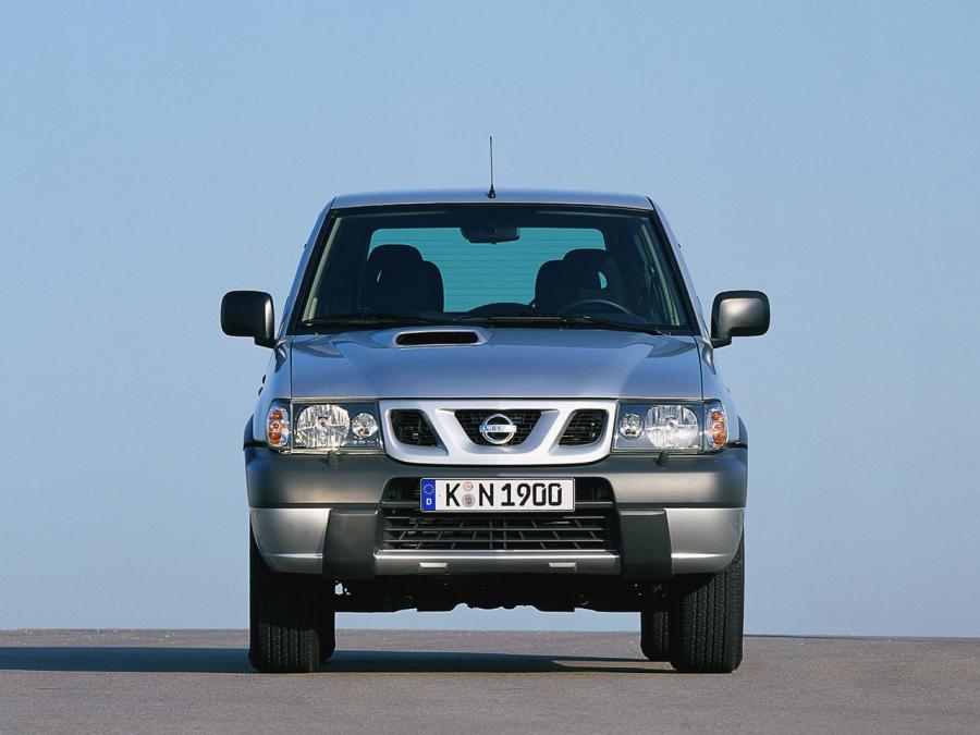  Nissan Terrano II 3-Door 1999 года  (фото 12 из 20)